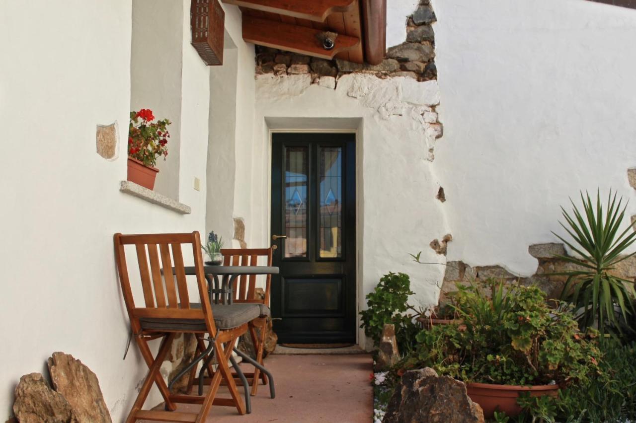 Holiday Mandrolisai DOC - Antiogu Atzara Extérieur photo